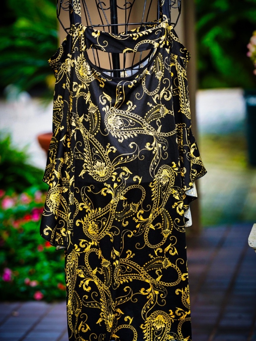 Ashley Stewart Black & Gold Chain Paisley Cold Shoulder Dress Size 18/20